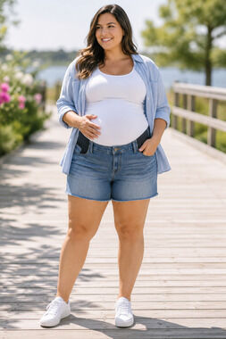 Isabel Maternity by Ingrid & Isabel 18W Side Panel Denim Shorts Light Wash